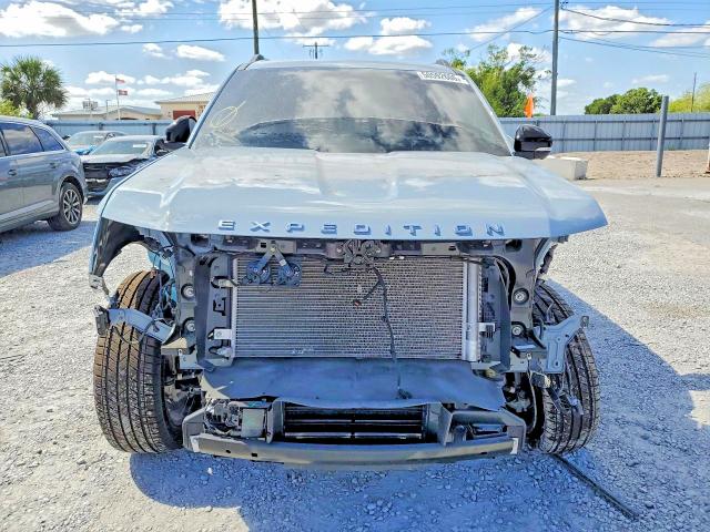 2025 Ford Expedition VIN 1FMJU1M89SEA73920 COPART salvage auction — FRONT END, Fl - Cert Of Title Slvg Rebuildable (P), sold $32,250 on 2026-07-02 (photo 5)