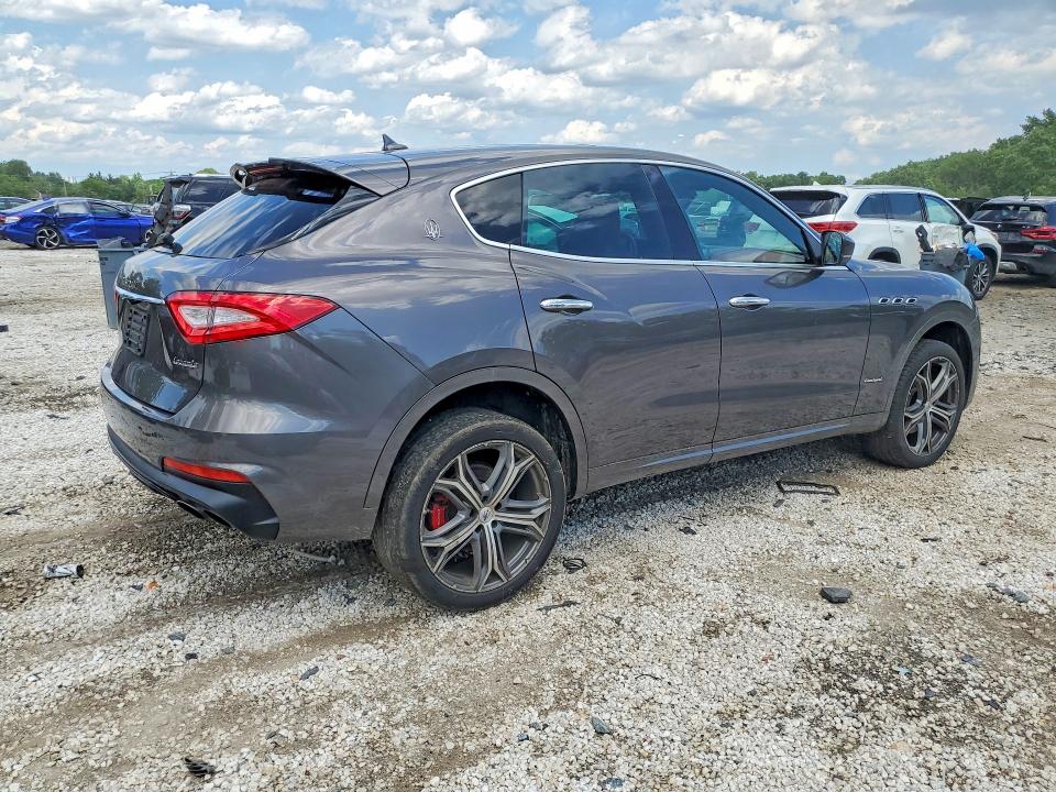 2019 Maserati VIN ZN661XUS1KX318620 COPART salvage auction — MINOR DENT/SCRATCHES, Md - Certificate Of Title (P), sold $8,500 on 2026-07-09 (photo 3)