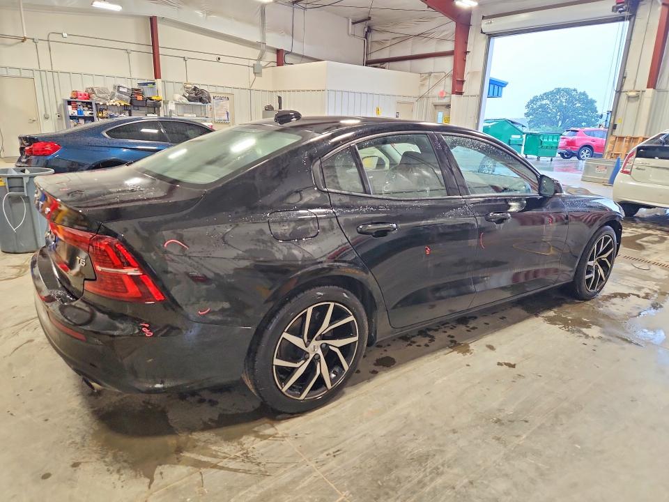 2020 Volvo VIN 7JR102FK9LG072045 COPART salvage auction — FRONT END, Wi - Cert Of Title-Salvage Vehicle, sold $3,600 on 2026-07-14 (photo 3)