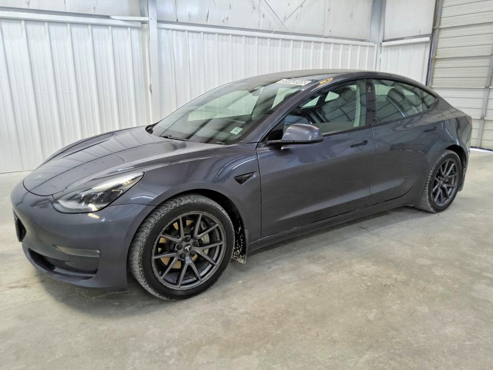 2021 Tesla Model 3 VIN 5YJ3E1EB5MF979066 COPART salvage auction — MINOR DENT/SCRATCHES, Cz - Clean Title, sold $13,000 on 2026-09-01 (photo 1)