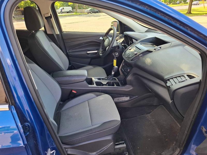 2017 Ford Escape VIN 1FMCU0GDXHUB17014 COPART salvage auction — MINOR DENT/SCRATCHES, On - Permit No Brand - Unfit (P), sold $1,500 on 2026-07-03 (photo 5)