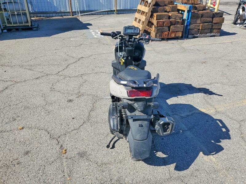2022 Yamaha VIN RKRSEH9Y8NA001991 COPART salvage auction — VANDALISM, Ca - Salvage Certificate, sold $350 on 2026-07-23 (photo 6)