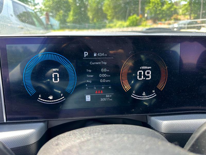 2025 Hyundai Sonata VIN KMHL64JAXSA454842 COPART salvage auction — MINOR DENT/SCRATCHES, Fl - Cert Of Title Slvg Rebuildable, sold $13,000 on 2026-07-15 (photo 9)
