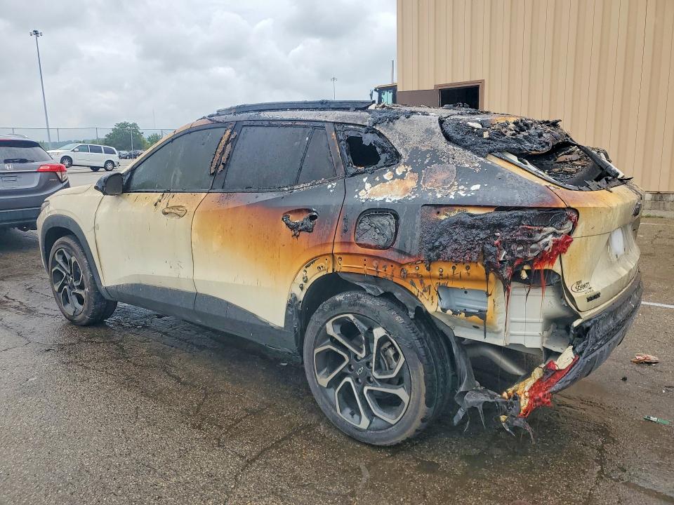 2025 Chevrolet Trax VIN KL77LJEP3SC185628 COPART salvage auction — BURN, OH - CERT OF TITLE-SALVAGE, sold $1,950 on 2026-07-10 (photo 2)