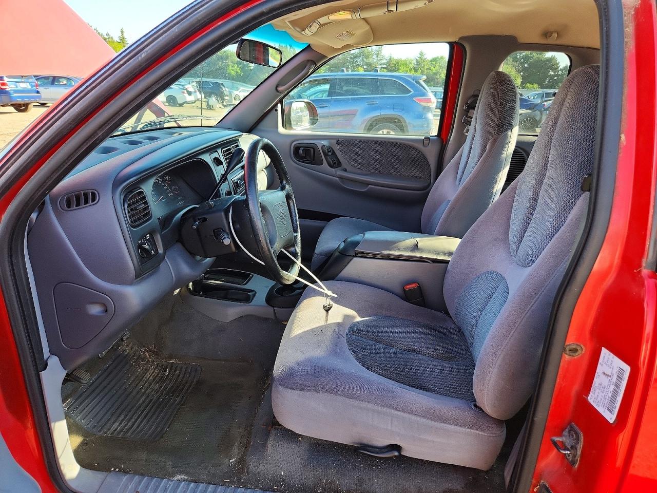 1999 Dodge Dakota VIN 1B7GG22Y3XS304382 COPART salvage auction — Front End, IL - SALVAGE CERTIFICATE, sold $325 on 2026-06-30 (photo 7)