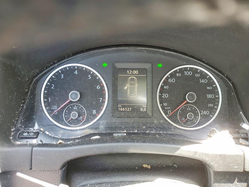 2015 Volkswagen Tiguan VIN WVGJV7AX5FW590689 COPART salvage auction — VANDALISM, On - Permit Salvage, sold $300 on 2026-07-07 (photo 9)