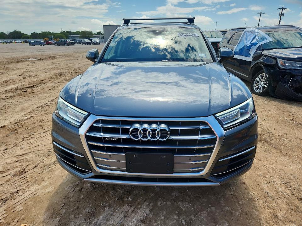 2020 Audi Q5 VIN WA1ANAFY0L2058993 COPART salvage auction — WATER/FLOOD, Tx - Salvage Title-Flood Damage, sold $7,800 on 2026-07-23 (photo 5)