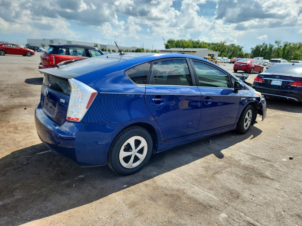 2011 Toyota Prius VIN JTDKN3DU3B5340385 COPART salvage auction — FRONT END, Fl - Cert Of Title Slvg Rebuildable, sold $500 on 2026-07-13 (photo 3)
