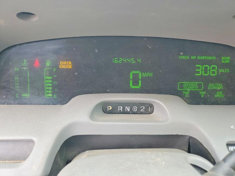 2004 Mercury Grand marquis VIN 2MEFM75W24X676394 COPART salvage auction — UNDERCARRIAGE, AR - CERT OF TITLE-SALVAGE, sold $425 on 2026-07-27 (photo 9)