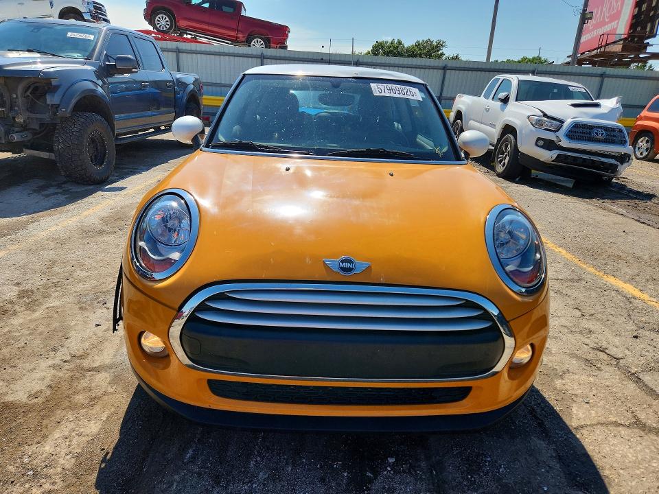 2014 Mini Cooper VIN WMWXM5C50ET932600 COPART salvage auction — HAIL, Ks - Cert Of Title-Salvage, sold $3,700 on 2026-07-15 (photo 5)