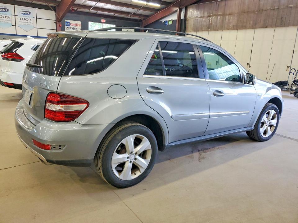 2011 Mercedes-benz Ml-class VIN 4JGBB2FB9BA677838 COPART salvage auction — MINOR DENT/SCRATCHES, Ct - Cert Of Title-Salvage, sold $825 on 2026-07-09 (photo 3)