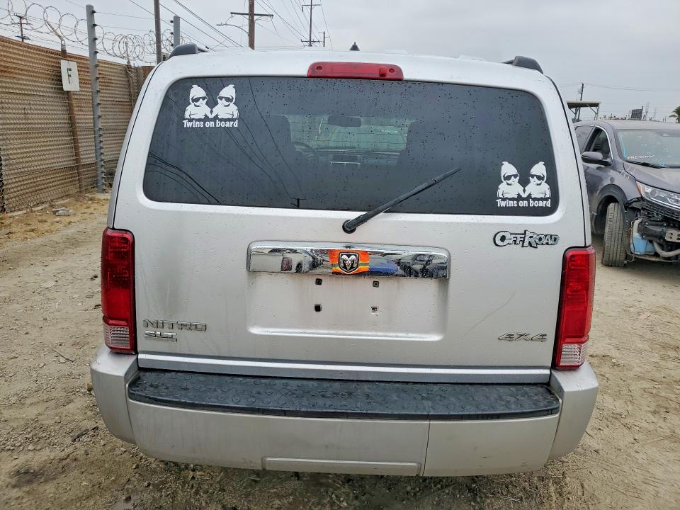 2007 Dodge Nitro VIN 1D8GU58K87W690529 COPART salvage auction — NORMAL WEAR, Ca - Dis/Dlr/Exp App For Dup Clean, sold $275 on 2026-07-02 (photo 6)