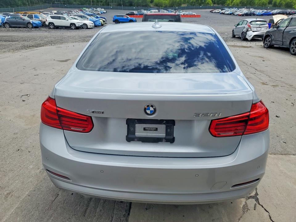 2018 BMW 3er VIN WBA8A3C53JA489382 COPART salvage auction — WATER/FLOOD, Pa - Certificate Of Salvage, sold $2,650 on 2026-08-05 (photo 6)