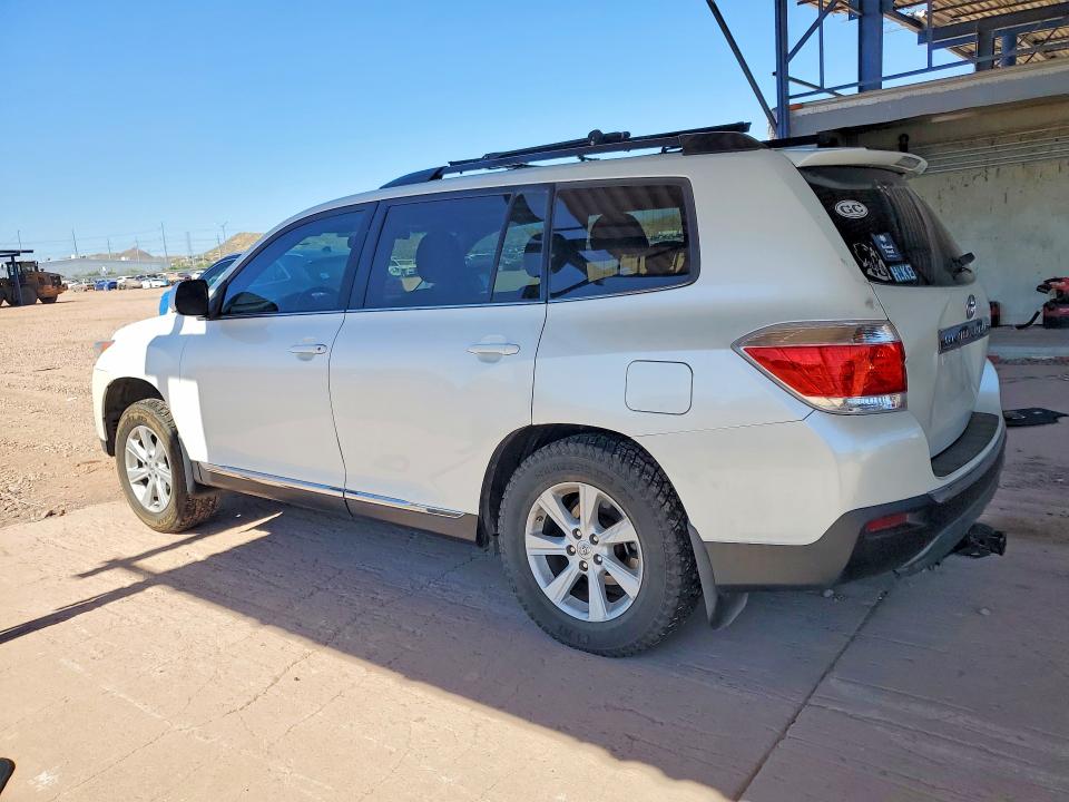 2013 Toyota Highlander VIN 5TDZK3EH9DS128855 COPART salvage auction — REAR END, Az - Cert Of Title - Salvage, sold $1,200 on 2026-07-28 (photo 2)
