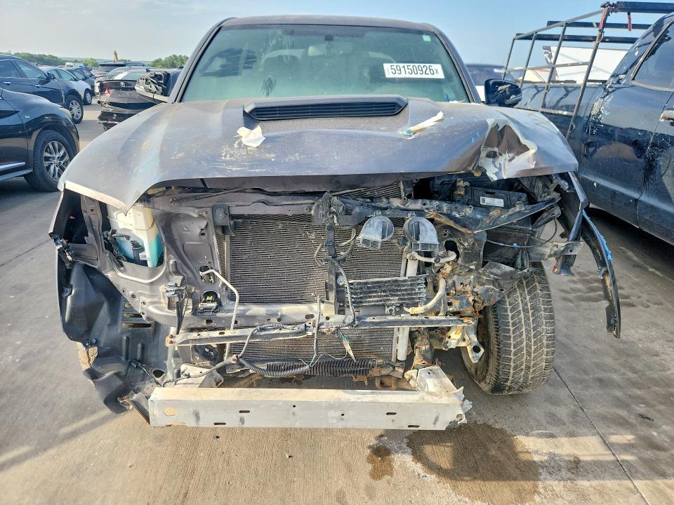 2017 Toyota Tacoma VIN 5TFCZ5AN4HX113737 COPART salvage auction — FRONT END, Tx - Salvage Vehicle Title, sold $9,700 on 2026-07-06 (photo 5)