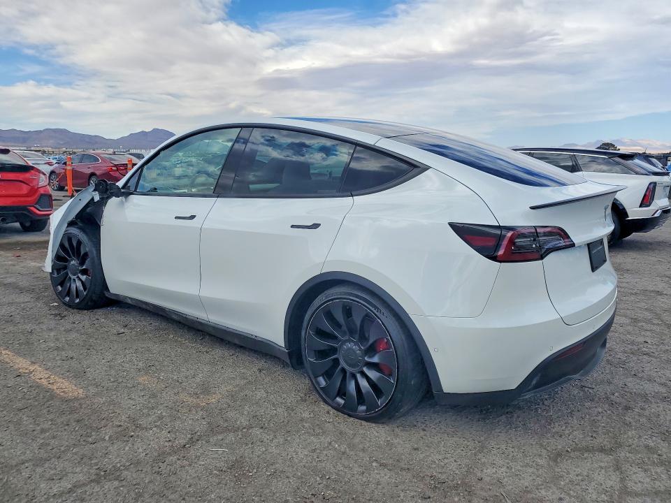 2022 Tesla Model y VIN 7SAYGDEF8NF489990 COPART salvage auction — FRONT END, Nv - Salvage Title, sold $9,600 on 2026-07-30 (photo 2)