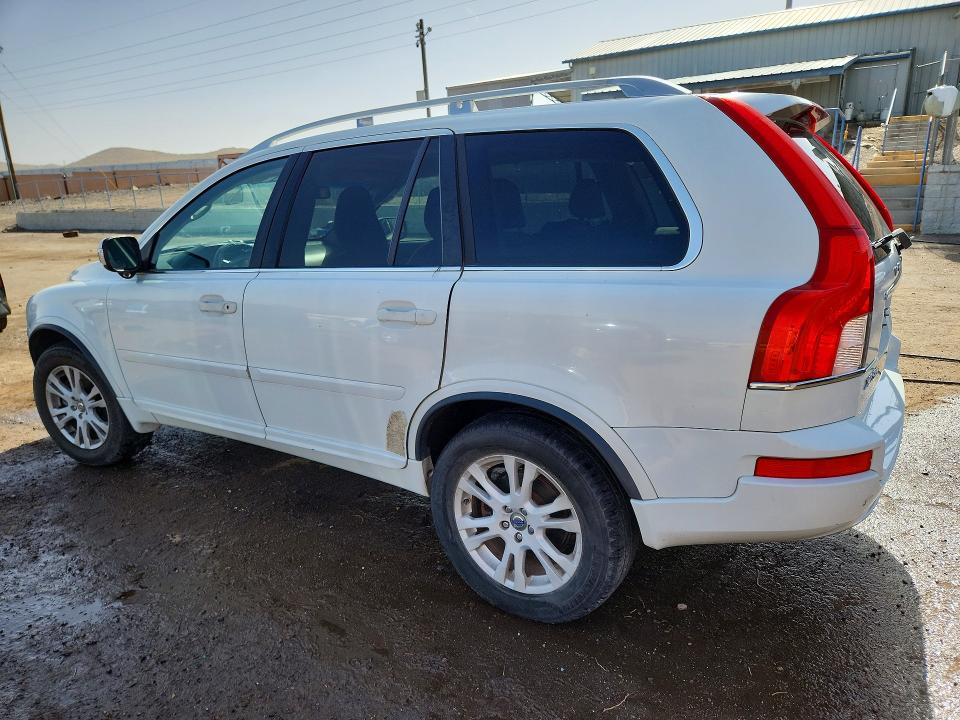2013 Volvo Xc90 VIN YV4952CY1D1647798 COPART salvage auction — SIDE, NM - CERT OF TITLE-SALVAGE, sold $175 on 2026-08-10 (photo 2)