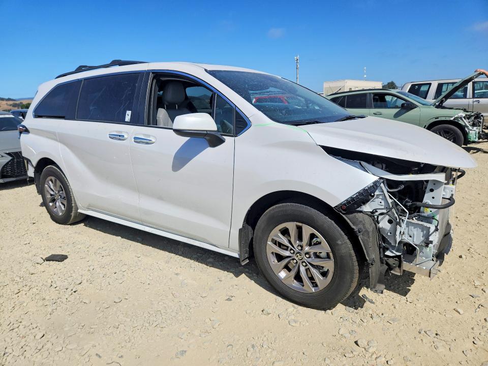 2026 Toyota Sienna VIN 5TDYRKEC5TS306488 COPART salvage auction — FRONT END, CA - SALVAGE CERTIFICATE, sold $6,100 on 2026-07-28 (photo 4)