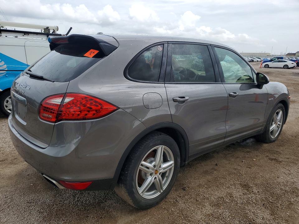 2012 Porsche Cayenne VIN WP1AE2A26CLA92332 COPART salvage auction — FRONT END, Tx - Certificate Of Title, sold $825 on 2026-07-07 (photo 3)