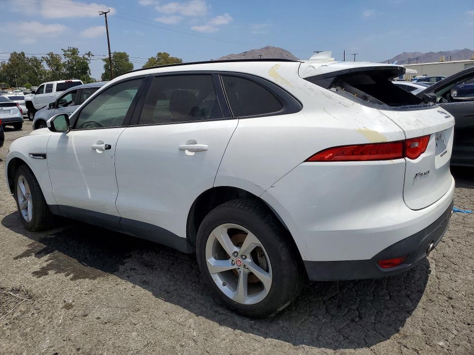 2017 Jaguar F-pace VIN SADCJ2BV9HA493007 COPART salvage auction — VANDALISM, Ca - Dis/Dlr/Exp Only Clean Title (P), sold $1,900 on 2026-07-27 (photo 2)