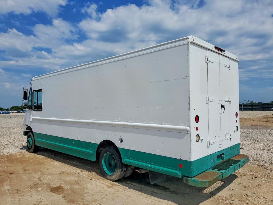 2012 Workhorse custom chassis Commercial chassis VIN 5B4LFG2E1C3448723 COPART salvage auction — NORMAL WEAR, MO - CERTIFICATE OF TITLE, sold $5,400 on 2026-09-24 (photo 2)