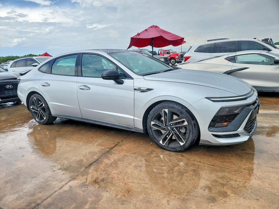 2024 Hyundai Sonata VIN KMHL54JC5RA387145 COPART salvage auction — REAR END, TX - SALVAGE VEHICLE TITLE, sold $9,100 on 2026-07-30 (photo 4)