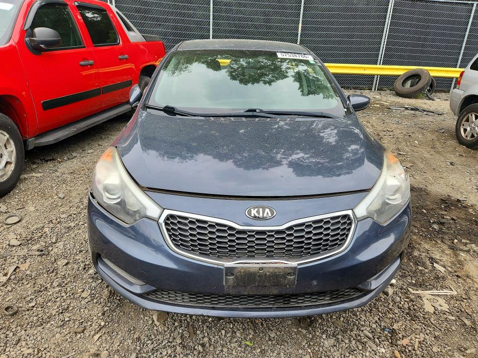 2016 Kia VIN KNAFK4A61G5440558 COPART salvage auction — FRONT END, Md - Cert Of Salvage > 75% Damage, sold $1,300 on 2026-07-28 (photo 5)