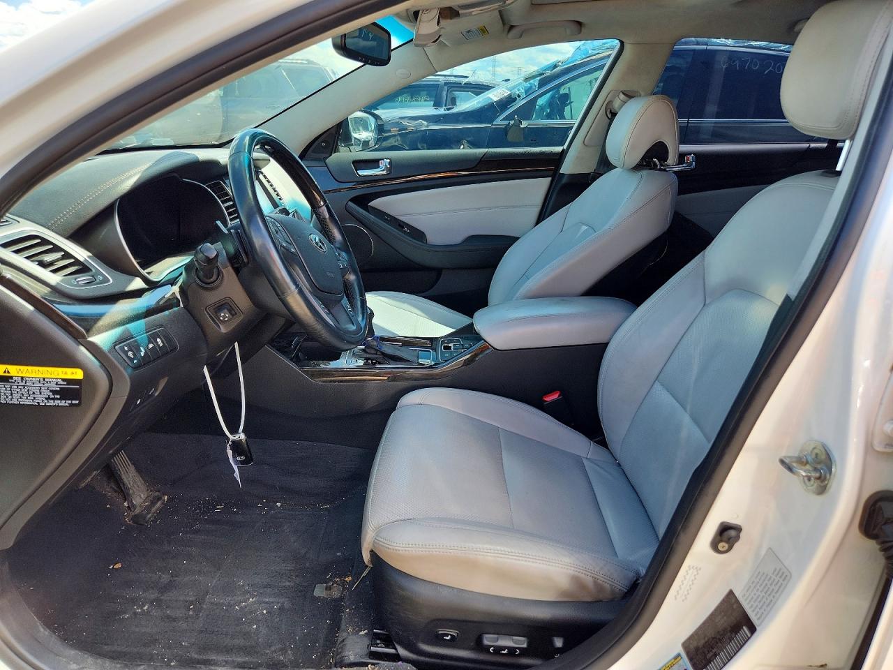 2014 Kia Cadenza VIN KNALN4D78E5149356 COPART salvage auction — Rear End, IL - SALVAGE CERTIFICATE, sold $2,800 on 2026-07-09 (photo 7)