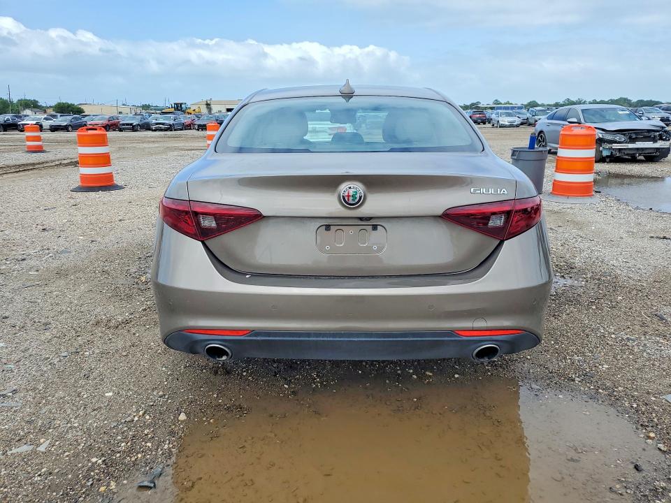 2019 Alfa romeo VIN ZARFAMAN1K7600891 COPART salvage auction — FRONT END, Tx - Certificate Of Title, sold $1,550 on 2026-07-23 (photo 6)