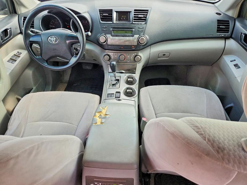 2010 Toyota Highlander VIN JTEZK3EH5A2104437 COPART salvage auction — FRONT END, Tx - Salvage Vehicle Title, sold $40 on 2026-07-28 (photo 8)