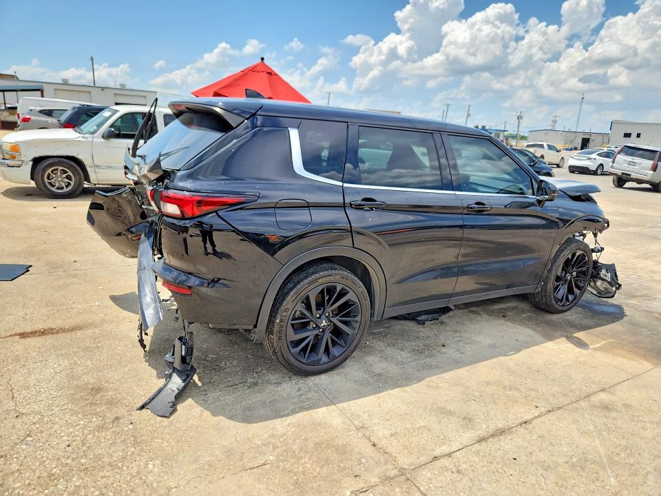 2023 Mitsubishi VIN JA4J3UA81PZ018739 COPART salvage auction — FRONT END, Tx - Salvage Vehicle Title, sold $2,450 on 2026-07-13 (photo 3)