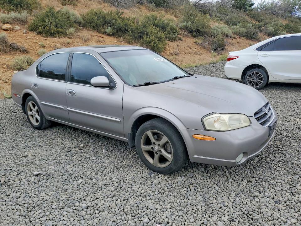 2000 Nissan Maxima VIN JN1CA31A5YT204700 COPART salvage auction — SIDE, Nv - Non-Repairable Vehicle Cert, sold $90 on 2026-07-02 (photo 4)