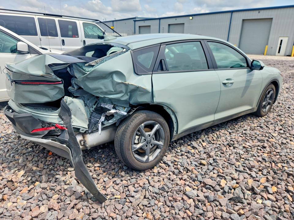 2026 Kia K4 VIN 3KPFT4DEXTE271397 COPART salvage auction — REAR END, Va - Cert Of Title - Salvage, sold $6,100 on 2026-07-29 (photo 3)
