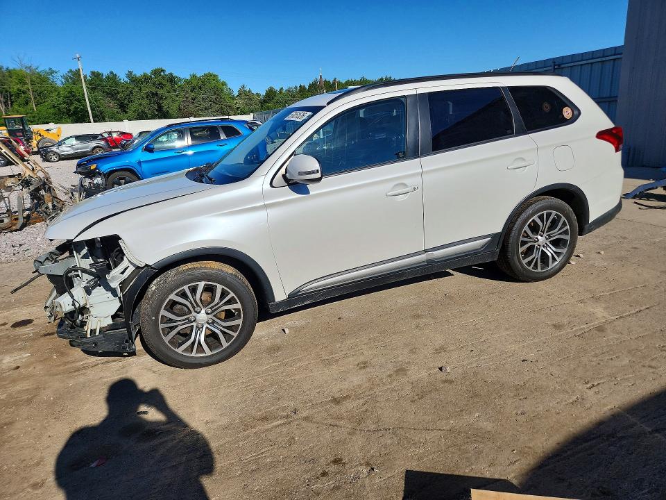 2016 Mitsubishi Outlander VIN JA4AZ3A30GZ062261 COPART salvage auction — FRONT END, Wi - Junked Vehicle Bill Of Sale, sold $1,350 on 2026-07-06 (photo 1)