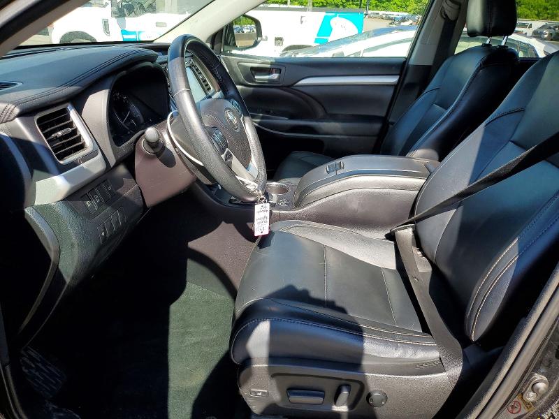 2017 Toyota Highlander VIN 5TDJZRFH7HS482504 COPART salvage auction — FRONT END, Salvage Title, sold $9,600 on 2026-07-09 (photo 7)