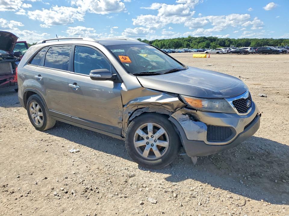 2013 Kia Sorento VIN 5XYKT4A28DG402792 COPART salvage auction — FRONT END, Mo - Salvage Certificate Of Title, sold $100 on 2026-07-28 (photo 4)