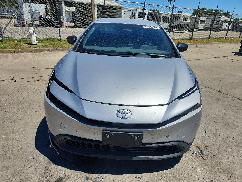 2024 Toyota Prius VIN JTDACAAU9R3021024 COPART salvage auction — VANDALISM, Salvage Title, sold $10,000 on 2026-07-20 (photo 5)