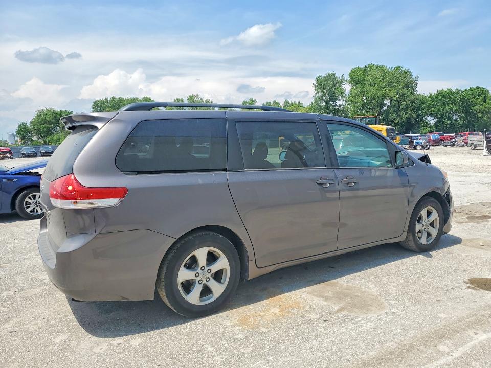 2012 Toyota Sienna VIN 5TDKK3DC6CS253480 COPART salvage auction — FRONT END, Ia - Cert Of Title-Salvage Title, sold $1,000 on 2026-07-10 (photo 3)