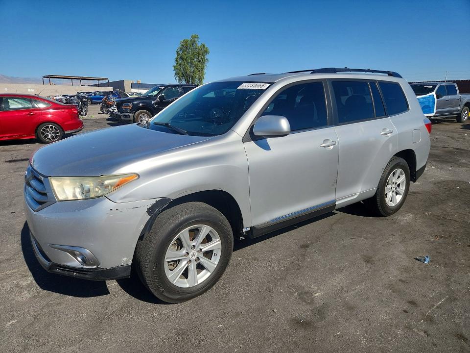 2011 Toyota Highlander VIN 5TDZK3EHXBS040815 COPART salvage auction — MINOR DENT/SCRATCHES, Nv - Cert Of Title-Rebuilt Total Lo, sold $2,600 on 2026-07-08 (photo 1)