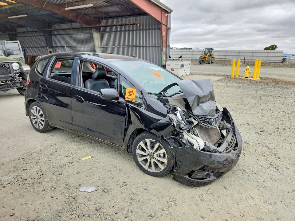 2013 Honda Fit VIN JHMGE8H59DC007353 COPART salvage auction — FRONT END, CA - SALVAGE CERTIFICATE, sold $525 on 2026-07-20 (photo 4)