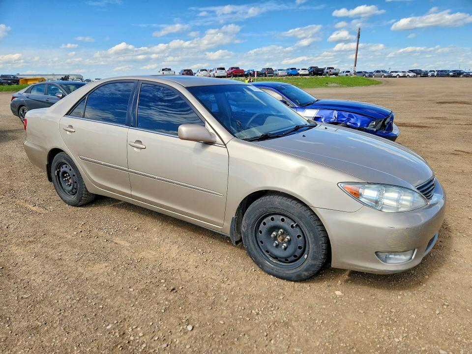 2005 Toyota Camry VIN 4T1BF30K55U098061 COPART salvage auction — HAIL, Ab - Bos - Salvage, sold $1,100 on 2026-08-04 (photo 4)