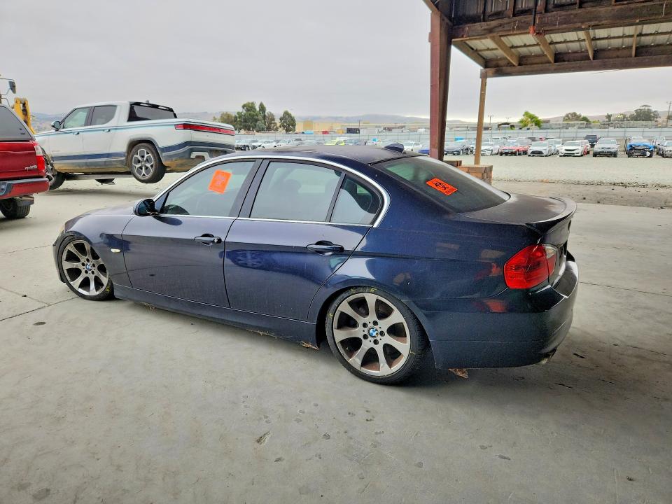 2006 BMW 3 series VIN WBAVB33536PS05091 COPART salvage auction — MINOR DENT/SCRATCHES, Ca - Dis/Dlr/Exp Only Clean Title, sold $375 on 2026-07-06 (photo 2)