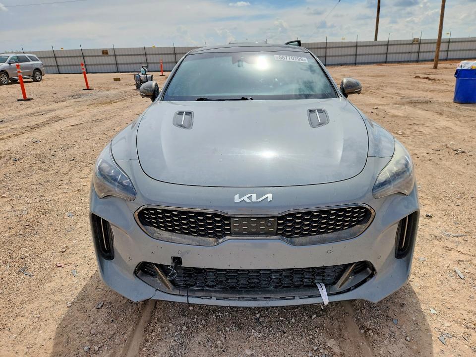 2022 Kia Stinger VIN KNAE55LCXN6099857 COPART salvage auction — WATER/FLOOD, TX - SALVAGE VEHICLE TITLE, sold $2,100 on 2026-07-29 (photo 5)