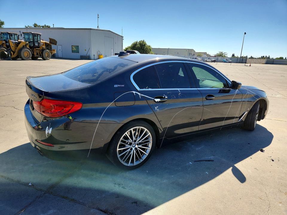 2019 BMW 5er VIN WBAJA9C52KB389869 COPART salvage auction — VANDALISM, Ca - Dis/Dlr/Exp Only Clean Title, sold $4,200 on 2026-08-03 (photo 3)