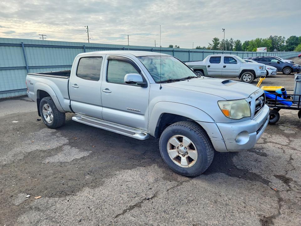 2007 Toyota Tacoma VIN 5TEMU52N17Z339257 COPART salvage auction — MINOR DENT/SCRATCHES, Pa - Cert Of Title, sold $7,100 on 2026-07-02 (photo 4)