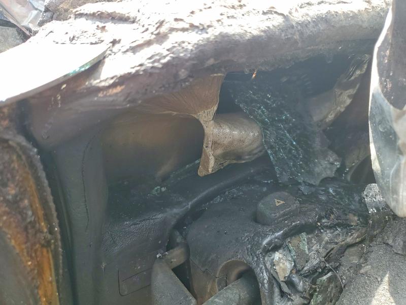 2014 Chevrolet Silverado VIN 3GCUKSEC0EG499525 COPART salvage auction — ENGINE BURN, Tx - Salvage Vehicle Title, sold $1,650 on 2026-07-02 (photo 9)