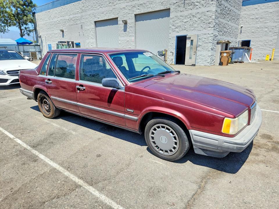 1990 Volvo 740 VIN YV1FA8848L2452536 COPART salvage auction — MINOR DENT/SCRATCHES, Ca - Dis/Dlr/Exp Only Clean Title, sold $200 on 2026-07-04 (photo 4)