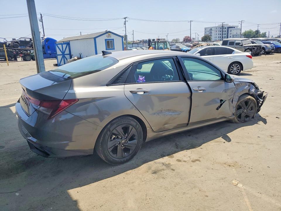 2022 Hyundai Elantra VIN KMHLM4AG1NU354738 COPART salvage auction — FRONT END, Ca - Salvage Certificate, sold $4,600 on 2026-07-13 (photo 3)