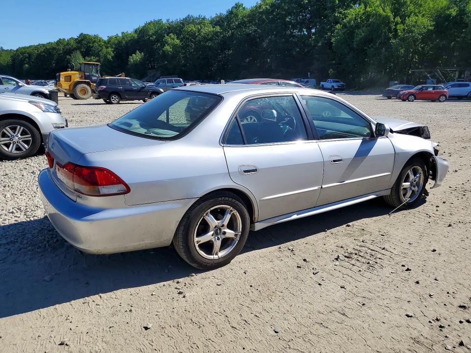 2002 Honda Accord VIN 1HGCG16532A002499 COPART salvage auction — FRONT END, Ma - Cert Of Title-Reconstrctd Coll, sold $375 on 2026-07-06 (photo 3)