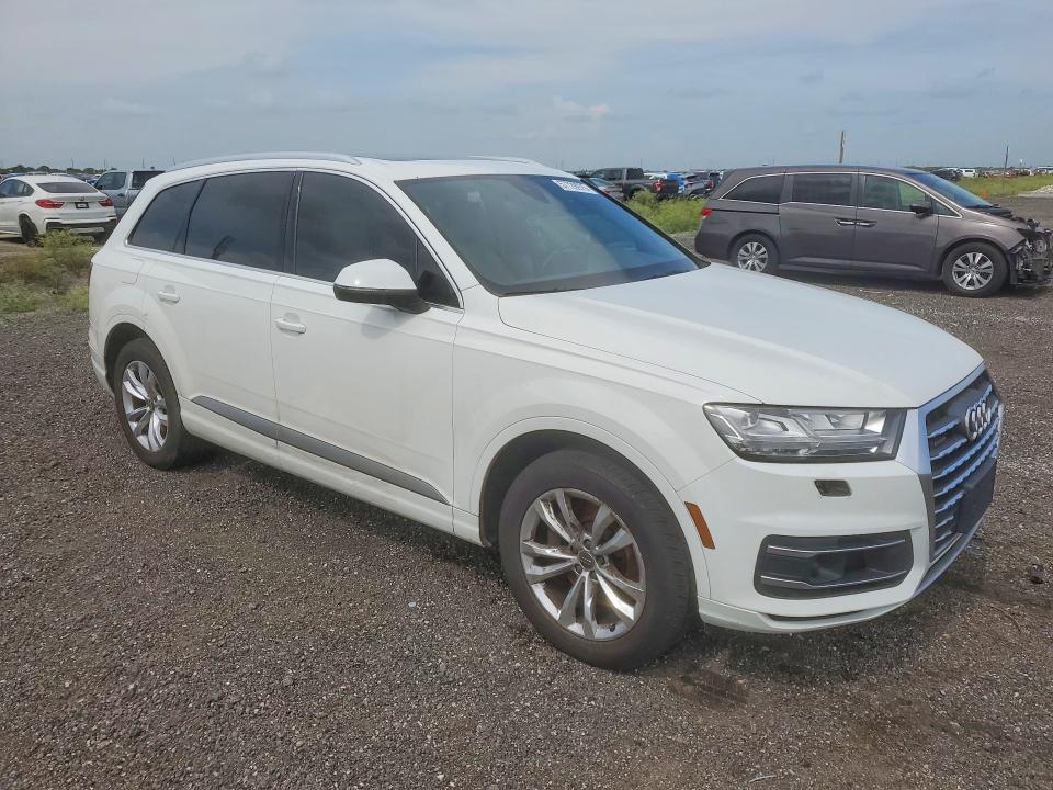 2017 Audi Q7 VIN WA1LAAF75HD033692 COPART salvage auction — MINOR DENT/SCRATCHES, Mn - Certificate Of Title, sold $4,300 on 2026-07-20 (photo 4)